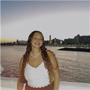 Estudiante, con ganas de ayudar a los más pequeños.